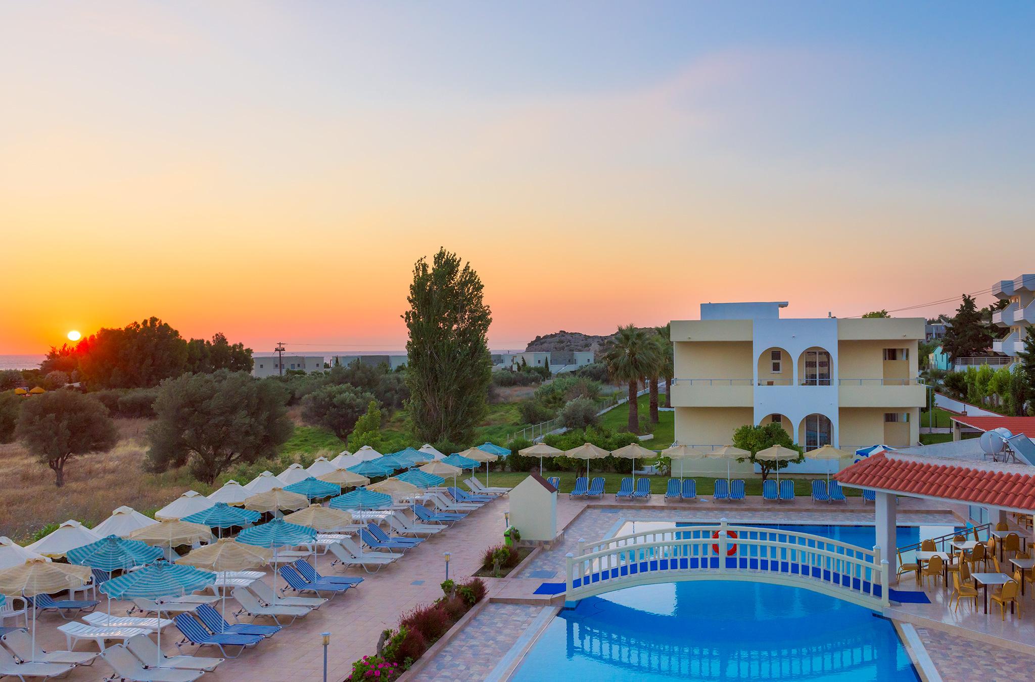 Memphis Beach Hotel Κολύμπια Εξωτερικό φωτογραφία